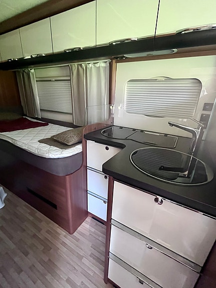 LMC T 711 Cruiser Premium 11 of 17