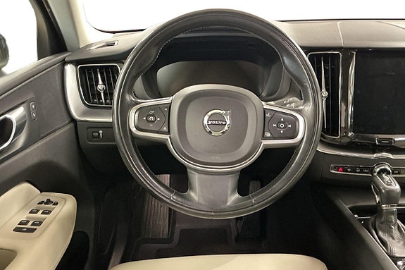 Volvo XC60 13 of 29