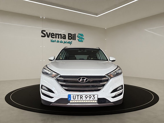 Hyundai Tucson 2 of 5