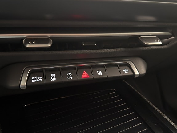Audi Q3 24 of 30