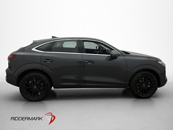 Audi Q3 4 of 30