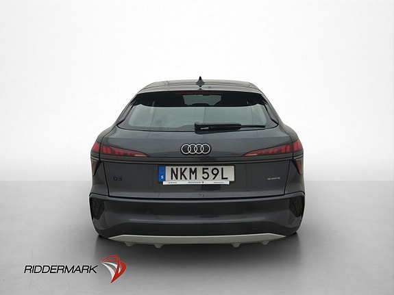 Audi Q3 6 of 30