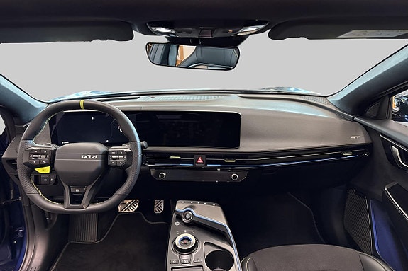 Kia EV6 11 of 23