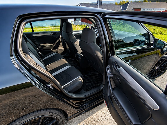 Volkswagen Golf VI 4 of 5