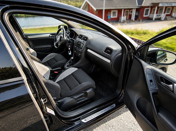 Volkswagen Golf VI 5 of 5