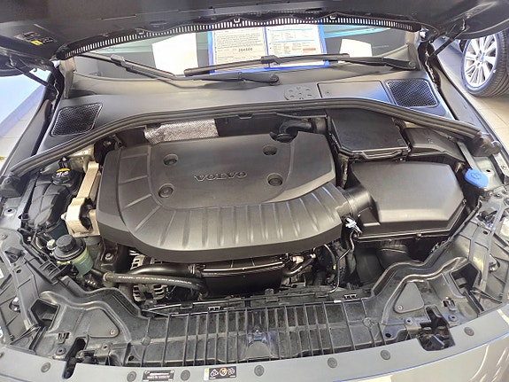 Volvo V60 Cross Country 17 of 26