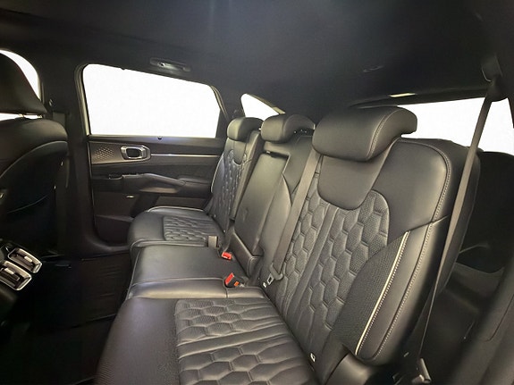Kia Sorento 20 of 30