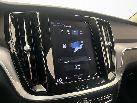 Volvo V60 21 of 30