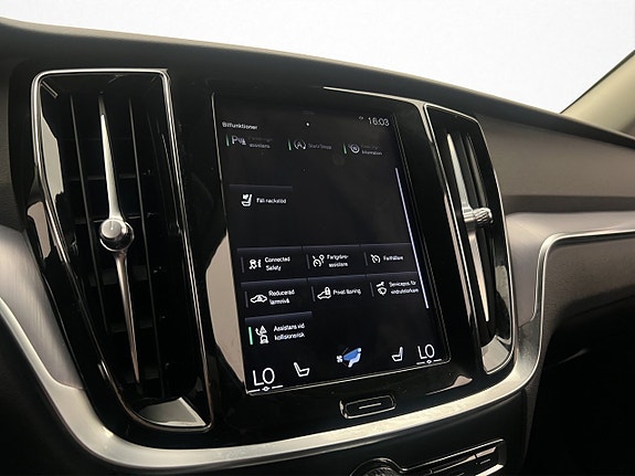 Volvo V60 19 of 30