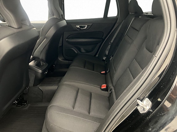 Volvo V60 25 of 30