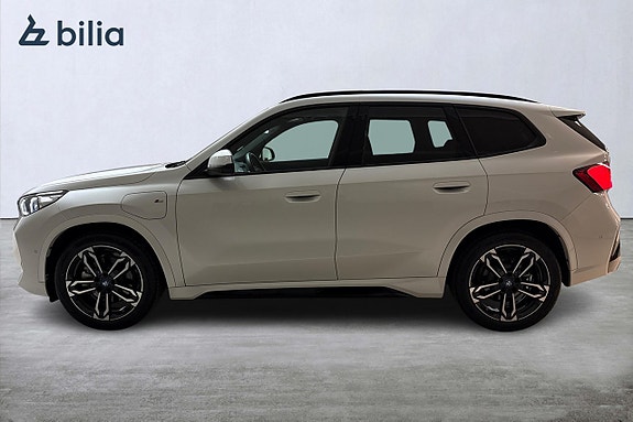 BMW X1 3 of 5