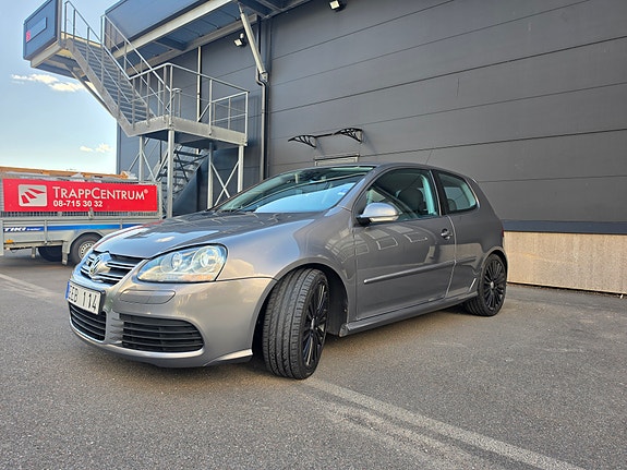 Volkswagen Golf V 7 of 7