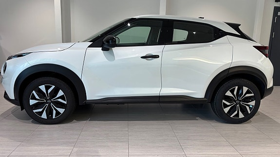 Nissan Juke 2 of 5