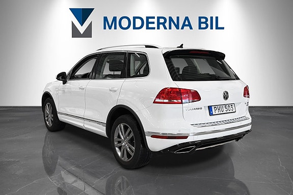 Volkswagen Touareg 4 of 5