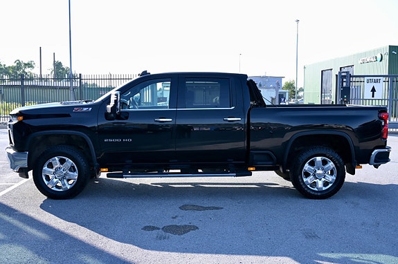 Chevrolet Silverado 2500 3 of 5