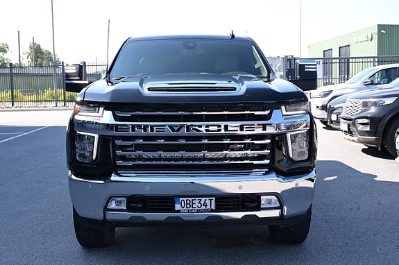 Chevrolet Silverado 2500 2 of 5