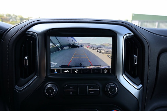 Chevrolet Silverado 2500 23 of 25