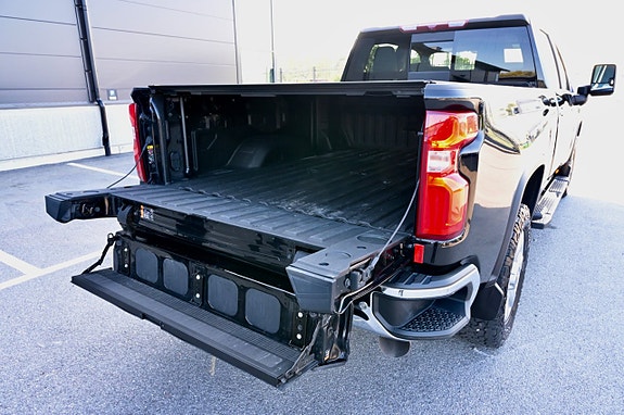 Chevrolet Silverado 2500 9 of 25