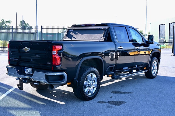 Chevrolet Silverado 2500 4 of 5
