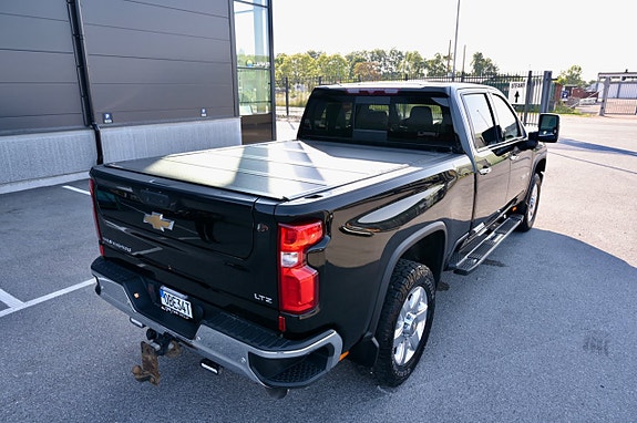 Chevrolet Silverado 2500 8 of 25