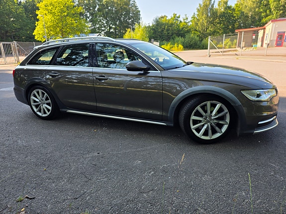 Audi A6 allroad 7 of 11