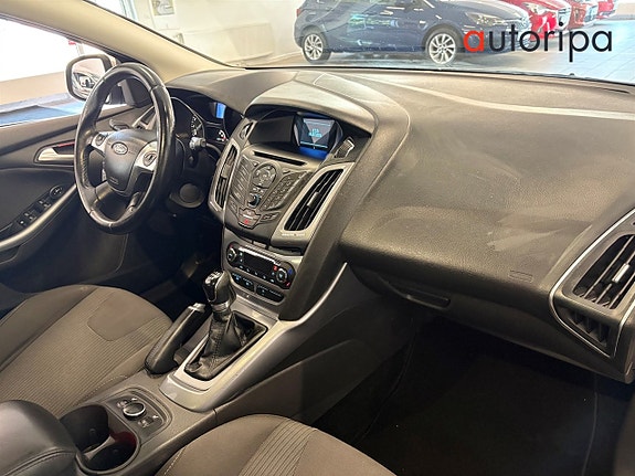 Ford Focus 9 of 13