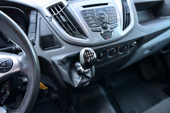 Ford Transit 11 of 15