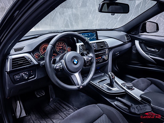 BMW 340i 11 of 28