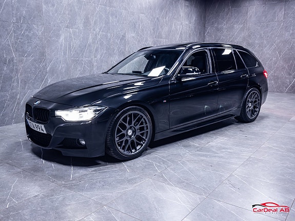 BMW 340i 3 of 5