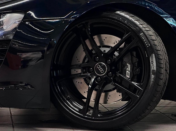 Audi R8 8 of 20