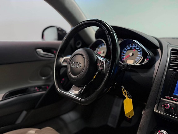 Audi R8 16 of 20