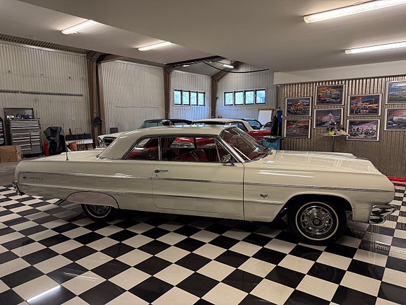 Chevrolet Impala 9 of 21