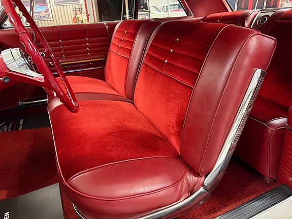 Chevrolet Impala 15 of 21