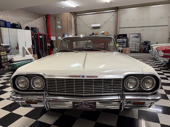 Chevrolet Impala 7 of 21