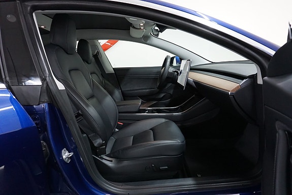 Tesla Model 3 11 of 22