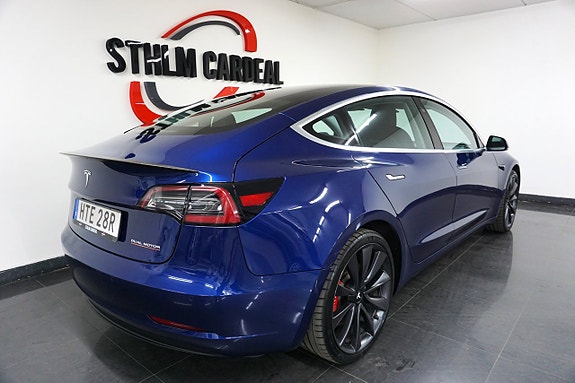 Tesla Model 3 5 of 5