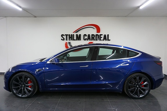 Tesla Model 3 3 of 5