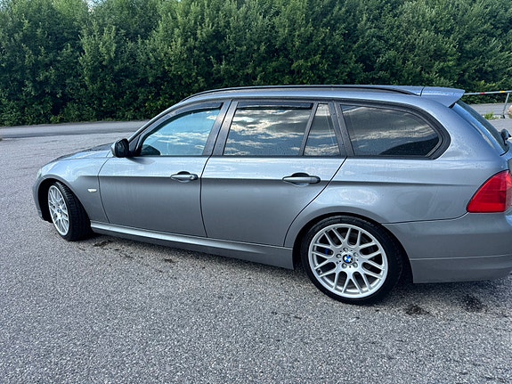 BMW 318d 6 of 20