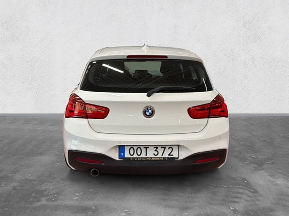 BMW 116d 4 of 19