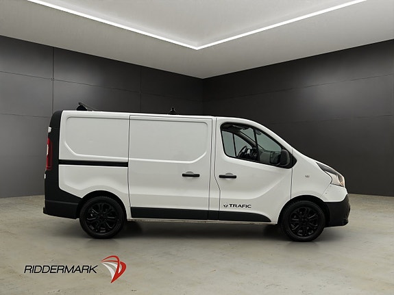 Renault Trafic 2 of 5
