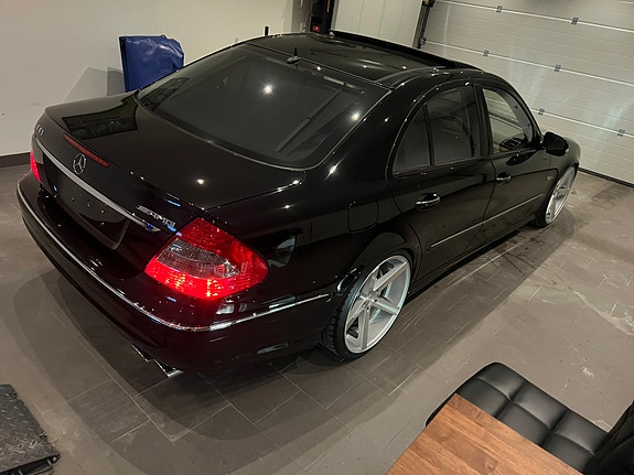 Mercedes-Benz E63 5 of 5