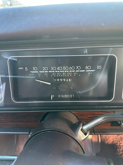 Chevrolet Caprice 3 of 5