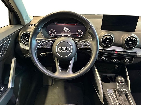 Audi Q2 9 of 15