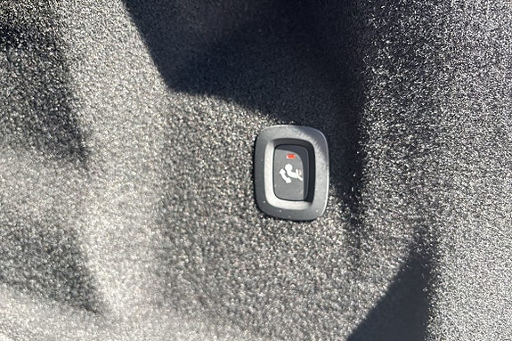 Volvo XC60 15 of 22
