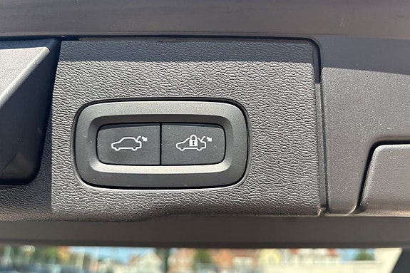 Volvo XC60 14 of 22