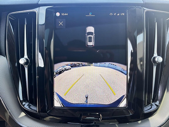 Volvo XC60 20 of 22