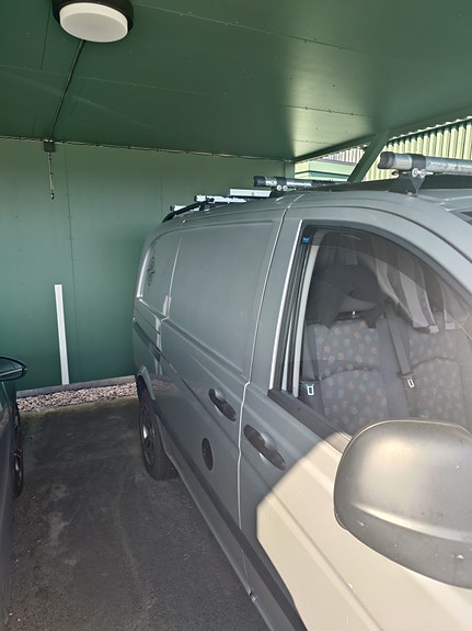 Mercedes-Benz Vito 4 of 5