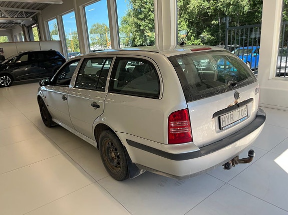 Skoda Octavia 4 of 5