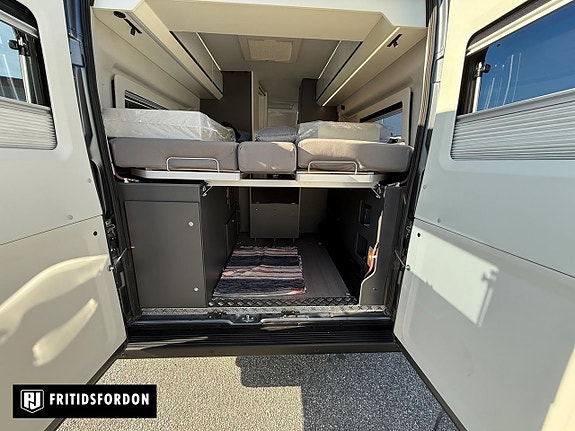 Adria Twin 640 SLB 4 of 17