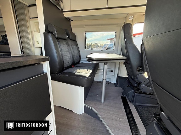 Adria Twin 640 SLB 8 of 17